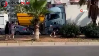 Mersin'de Tır ve Otomobil Sürücüleri Arasındaki Tartışma Görüntülendi