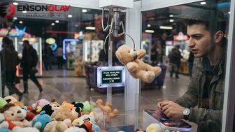Oyuncak kapma makinelerinin sırrı: Kazanmak neden imkansız?