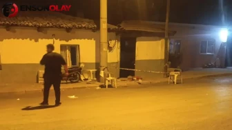 Evde başlayan kavga kanlı bitti : Öfkeli baba eşi ve kızını bıçakladı