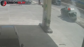 Bursa'da kontrolden çıkan kamyonet, tadilattaki benzin istasyonuna daldı!