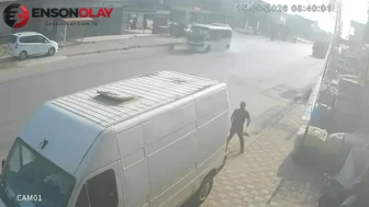 Adana'da feci kaza : Minibüsün çarptığı 11 yaşındaki çocuk ağır yaralandı