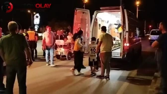 Çorum'da otomobil ile motosiklet çarpıştı : Yaralılar var