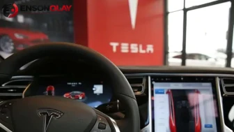 Tesla Roadster 1 Ekim'de tanıtılacak mı? Elon Musk açıklama yaptı