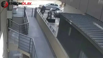 Avcılar’da kadın kılığında eve giren 2 şüpheli, 500 bin liralık altın ve döviz çaldı