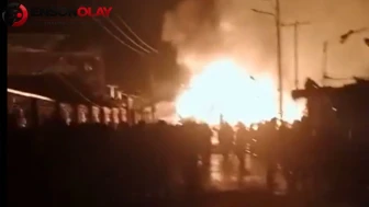Endonezya'nın Papua eyaletinde çarşı yangını: 6'sı çocuk 11 kişi hayatını kaybetti