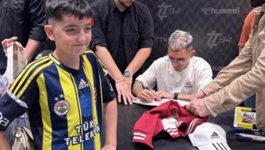 Galatasaraylı Torreira'dan anlamlı Fenerbahçe paylaşımı