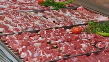 Vatandaş lahmacun yerine at ve eşek eti yedi