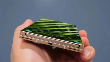 Samsung'un merakla beklenen yeni modeli Galaxy Z Fold 8 Ultra resmi olarak doğrulandı!