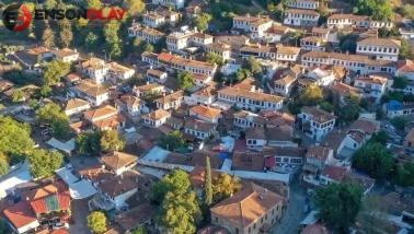 Ukrayna'da savaşın etkileri : Khrypivka Köyü'nde evler telefon fiyatına satılıyor