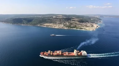 Çanakkale Boğazı'nda gemi trafiği yeniden başladı