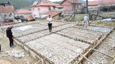 Isparta Belediyesi’nden evi yanan aileye yardım eli