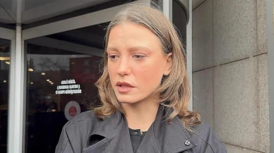 Serenay Sarıkaya'nın keyifsiz hali objektiflere yansıdı