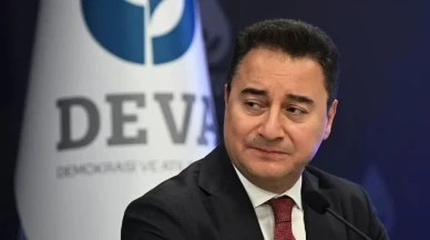 Ali Babacan: ''Ülkede iletişim sistemi en ufak bir sarsıntıda çöküyor''