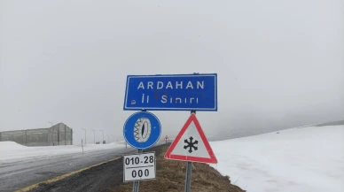 Ardahan'da yüksek kesimlerde ise kar yağışı