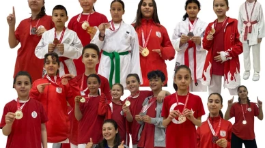İzmir Bayraklı'nın Karate Yetenekleri, 23 Nisan'da Şampiyonluk İçin Yarışacak!