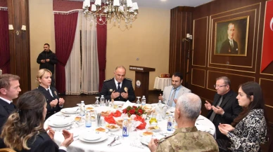 Kars'ta şehit ve gazi aileleri onuruna yemek verildi