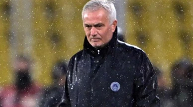 Mourinho'dan sürpriz tercih: Sivasspor - Fenerbahçe maçı muhtemel 11'leri