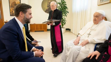 Papa Francis, ABD Başkan Yardımcısı Vance ile görüştü