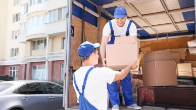 Perşembe Arefe Günü kargolar öğleden sonra çalışıyor mu?