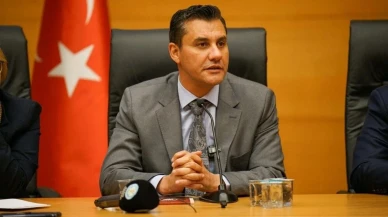 Manisa Belediye Başkanı Havuzdaki Elektrik Arızasında Maruz Kaldı