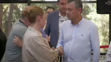 Demet Evgar’dan anlamlı destek: Ferdi Zeyrek’in taziyesinde duygusal anlar!