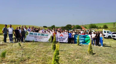 Toprağa yeni fidanlar dikiyoruz, geleceğe umutla bakıyoruz