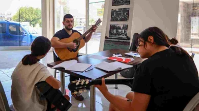 Efeler bölgesinde müzik alanında faaliyet gösterecek olan yeni akademi, sanatseverleri heyecanlandırıyor