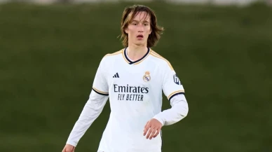 Real Madrid, savunma hattını güçlendirmek için altyapıdan oyunculara şans vermeye hazırlanıyor.