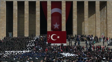 29 Ekim Cumhuriyet Bayramı resmi tatil olarak ilan edildi! 28 Ekim ise yarım gün olacak