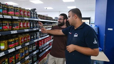 Otizmli gençler, İzmir'de iş hayatına adım attı!