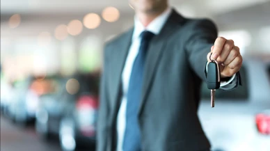 Araç satışında fark yaratan satıcı beklenmedik bir sürprizle karşılaştı.