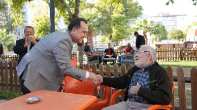 Başkan Dutlulu Kırkağaç’ta sıcak asfalt çalışmalarını inceledi