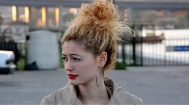 Genç oyuncu Hazal Şenel'in hayatı merak konusu oldu! Peki Hazal Şenel kimdir? İşte detaylar...