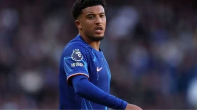 Fenerbahçe, Jadon Sancho'nun transferi için harekete geçiyor mu? Jadon Sancho'nun yaşını ve hangi takımda oynadığını öğrenin!