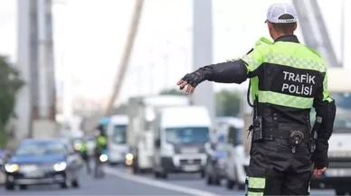 Trafikte yeni düzenlemeler hayata geçti! Trafik kurallarında hangi değişiklikler oldu?