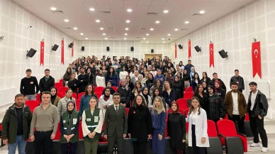 Şiran’da Yeşilay tarafından “Bağımsızlık Seferberliği” söyleşisi gerçekleştirildi