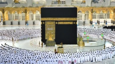 Kabe'de Telefon Kullanımı Yasaklandı, Ziyaretçiler Şaşkın!