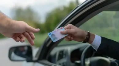 Ehliyet yenileme ücretleri yükseldi! 2026'da yeni sürücü belgesi almanın bedeli ne kadar?