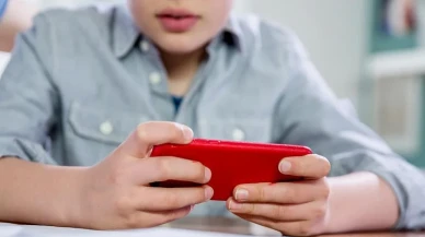 İlk ve orta öğretimde cep telefonu yasağı