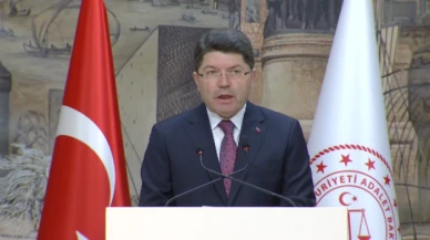 Yılmaz Tunç'tan uluslararası basına İmamoğlu açıklaması