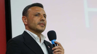 CHP, depremin ardından İstanbul'daki Ulusal Egemenlik Yürüyüşü'nü iptal etti