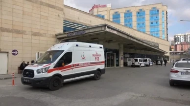 TIR ile minibüs çarpıştı; 2 ölü
