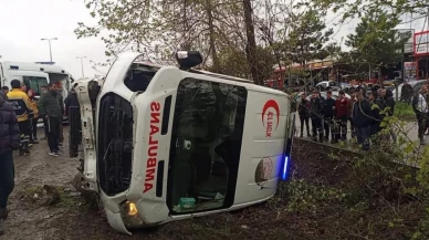 Zonguldak'ta ortalık savaş alınan döndü! Ambulans ile otomobil çarpıştı: Çok sayıda yaralı var!