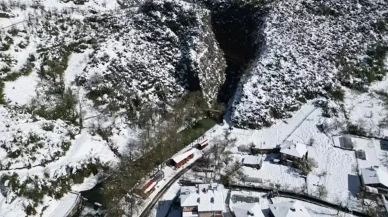 'Aşk acısını dindiren şelale' görenleri büyüledi