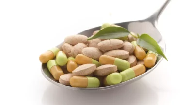 Uzmanlar Uyarıyor: Vitamin Takviyeleri Böbrek Sağlığını Tehlikeye Atabilir!