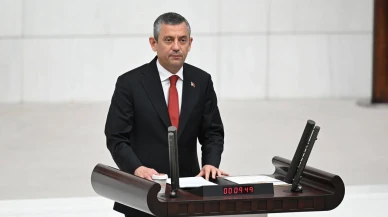Özgür Özel’den AKP sıralarına: Geldikleri gibi gidecekler