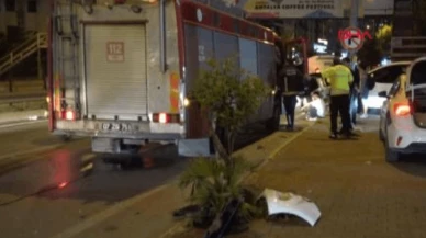 Refüje çıkan araç takla attı
