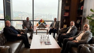 Türk İlaç ve Tıbbi Cihaz Kurumu (TİMBİR) ile Beslenme ve Hareketli Hayat Birliği (BHA) yetkilileri, Sağlık-Sen'i ziyaret etti