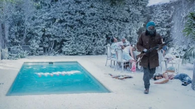 Netflix'in yeni dizisi "Sonsuz Yolculuk"un eşsiz oyuncu kadrosu ve çekim mekanları!