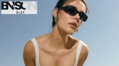 Tatilin tadını çıkaran Özgü Kaya, rengarenk bikinisiyle plajın gözdesi oldu!